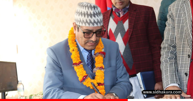 वनमन्त्री चौलागाईंद्वारा भौतिक मन्त्रालयको पदभार ग्रहण