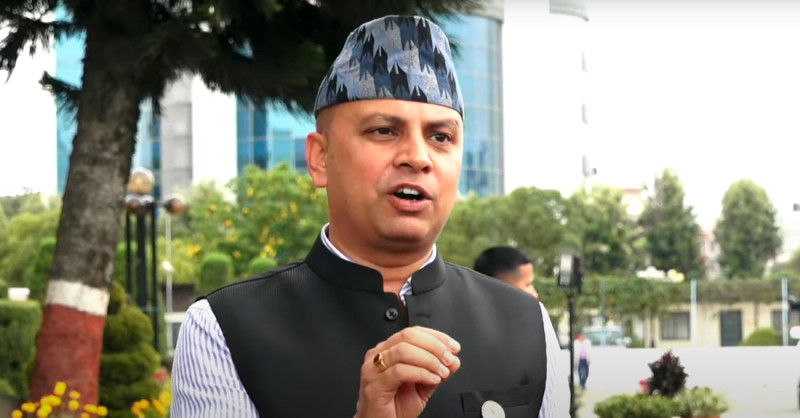 मनिष झाको प्रश्नः ‘भिजिट भिसामा मुछिएका कर्मचारीको जिम्मा बिहारका मुख्यमन्त्रीले लिन्छन् ?’