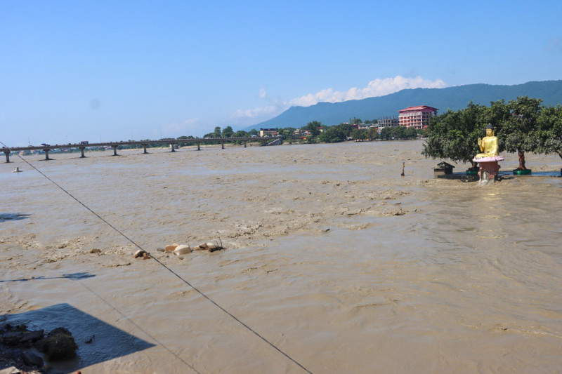 पुरानै लयमा फर्कन थाल्यो नारायणी