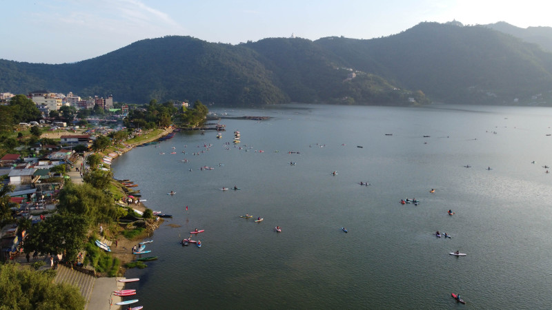 गर्मीमा आहा फेवाताल (तस्बिरहरू)