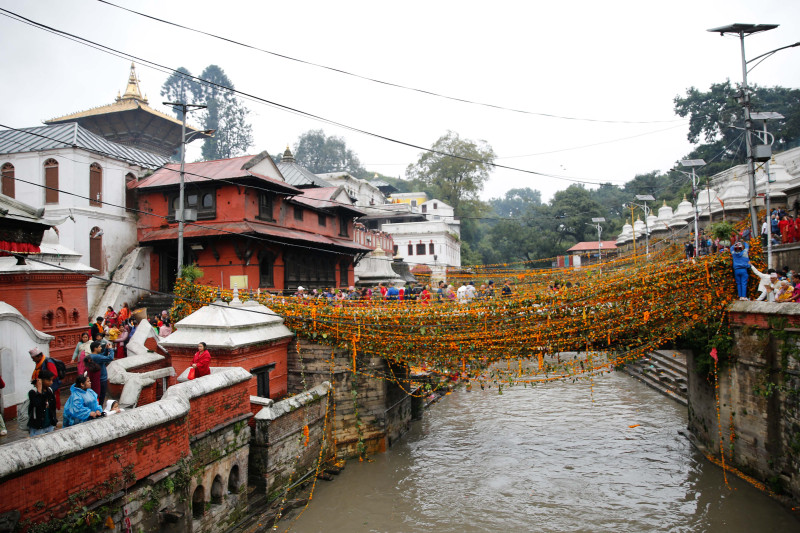 हरिबोधिनी एकादशीः फूलको डोली सहित बागमतीमा टाँगियो तोरण (तस्बिरहरु)