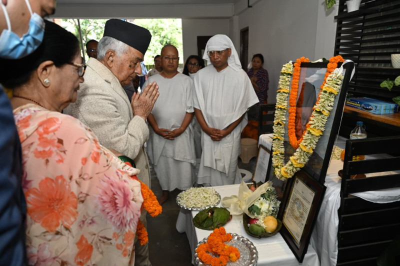 राष्ट्रपतिले सानेपा पुगेर दिए गोपालमानलाई श्रद्धाञ्जली