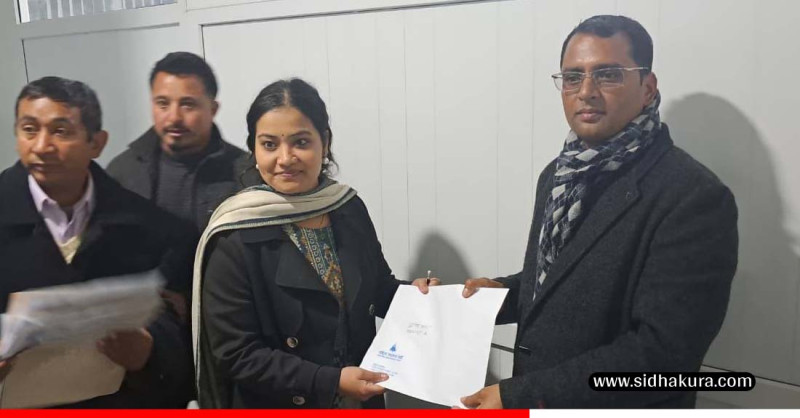 पूर्व गृहमन्त्री लेखक विरुद्ध कञ्चनपुर ३ बाट रास्वपाका ज्ञानेन्द्र महता चुनाव लड्दै