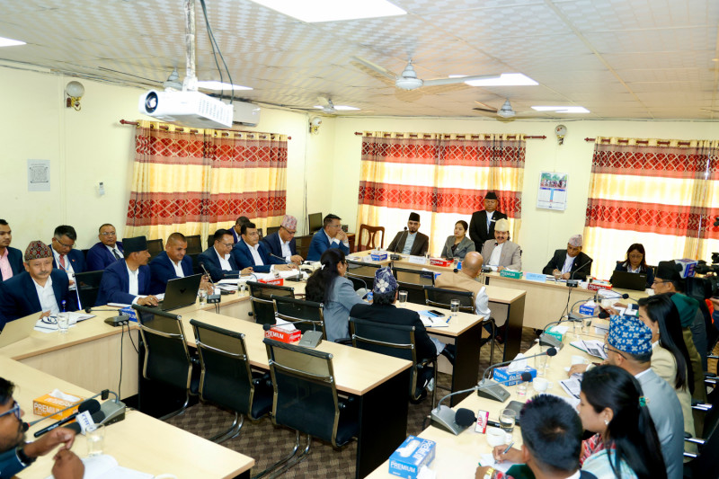 होल्डिङ सेन्टरहरुको अवलोकन गर्ने राज्य व्यवस्था तथा सुशासन समितिको निर्णय