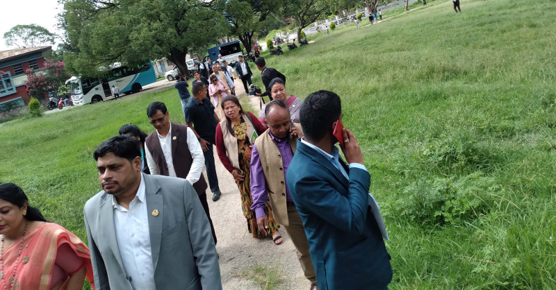 जब सांसदहरू त्रिभुवन विश्वविद्यालयको छात्राबास छिरे