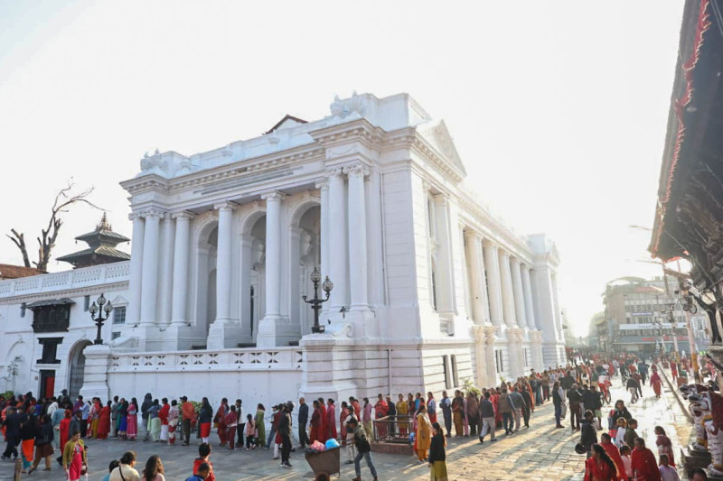 महानवमीमा तलेजु भवानीको दर्शन गर्न श्रद्धालुको घुइँचो