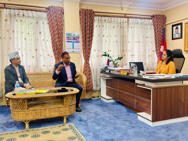 ग्यास अभाव तत्काल अन्त्य गर्न आयल निगमका नयाँ कार्यकारी निर्देशकलाई उद्योगमन्त्रीको निर्देशन