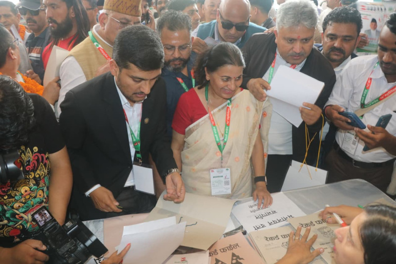 कांग्रेसको महिला महामन्त्रीमा महालक्ष्मी उपाध्याय ‘डिना’को उम्मेदवारी