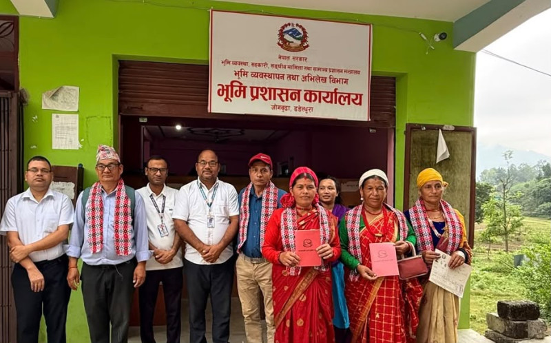 शेरबहादुर देउवाको गृहजिल्लामा अव्यवस्थित बसोबासीले पाए लालपुर्जा