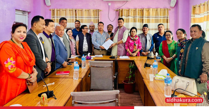 यी हुन् आफ्नै पार्टीका मुख्यमन्त्री उपर अविश्वासको प्रस्ताव दर्ता गर्ने कांग्रेस सांसदहरु (सूचीसहित)