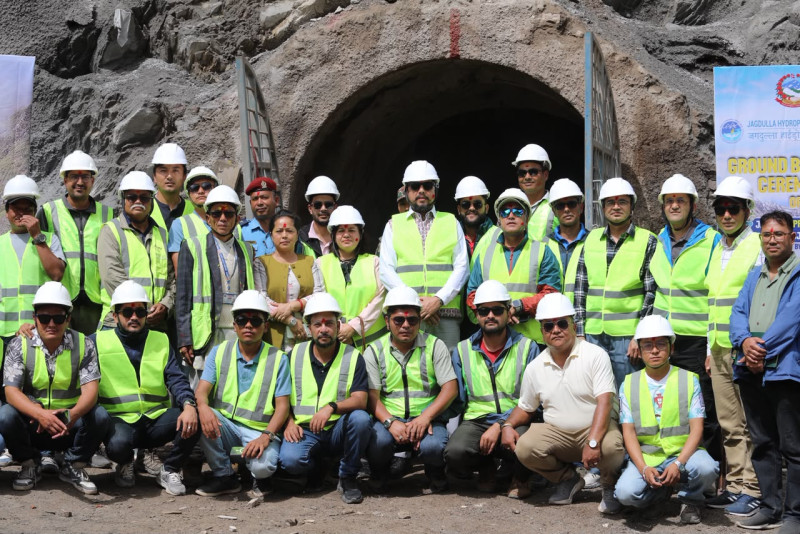 अर्धजलाशययुक्त जगदुल्ला जलविद्युत् आयोजनाको मुख्य सुरुङ निर्माण कार्य सुरु