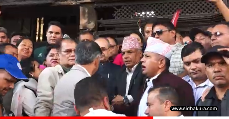 विशेष महाधिवेशन माग गर्दै संकलित हस्ताक्षर कार्यबाहक सभापति खड्कालाई बुझाइयो