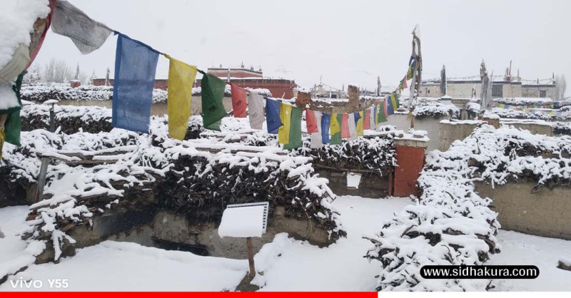 माथिल्लो मुस्ताङ र मुक्तिक्षेत्रमा भारी हिमपात