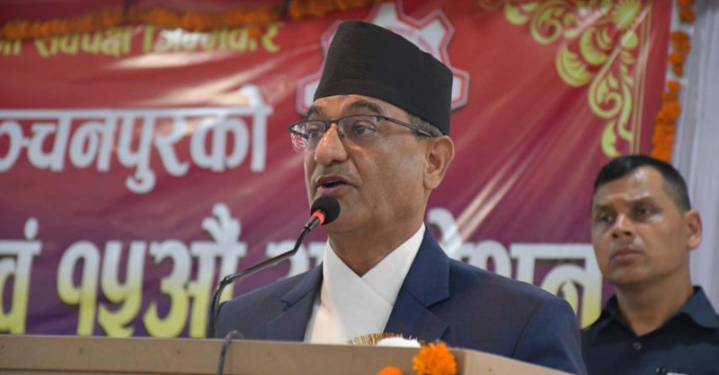 समयमै गुणस्तरीय काम गर्नुस्, शान्तिसुरक्षाको व्यवस्था सरकारले गर्छः गृहमन्त्री लेखक