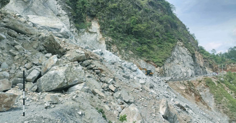 देशभरका ७ राजमार्ग वर्षाका कारण अवरुद्ध