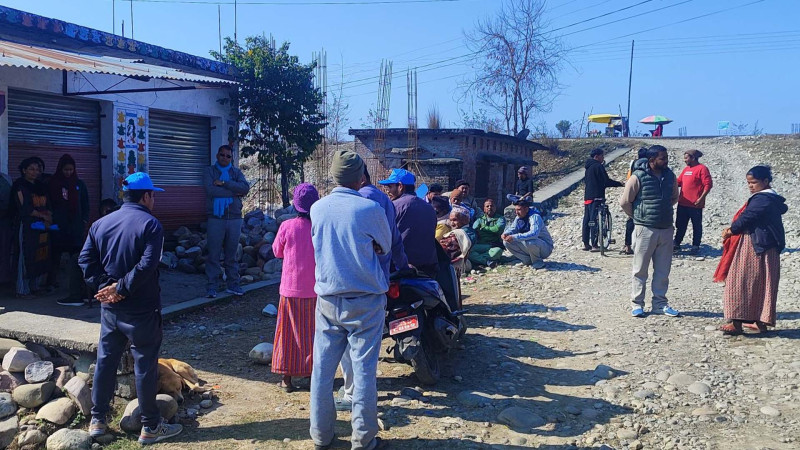 कञ्चनपुरमा चुनावी सरगर्मी बढेसँगै चोक–चौतारीमा उम्मेदवारको व्यक्तित्व र ‘एजेन्डा’ माथि मन्थन