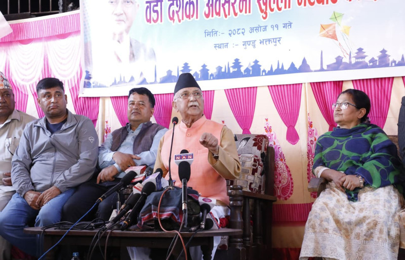 केपी ओली भन्छन्ः 'विदेश भाग्ने कुरा सोच्न पनि सकिदैन, २३ गते चलेको गोली शंकास्पद'