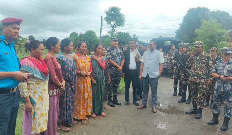 निकुञ्जभित्र च्याउ टिप्न गएका महिलाहरु सम्पर्कमा