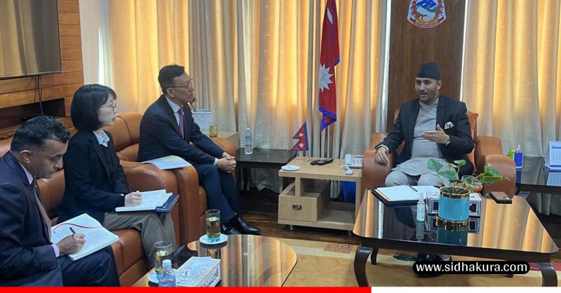 सञ्चारमन्त्री खरेल र गणतन्त्र कोरियाका राजदूत योङबीच शिष्टाचार भेट