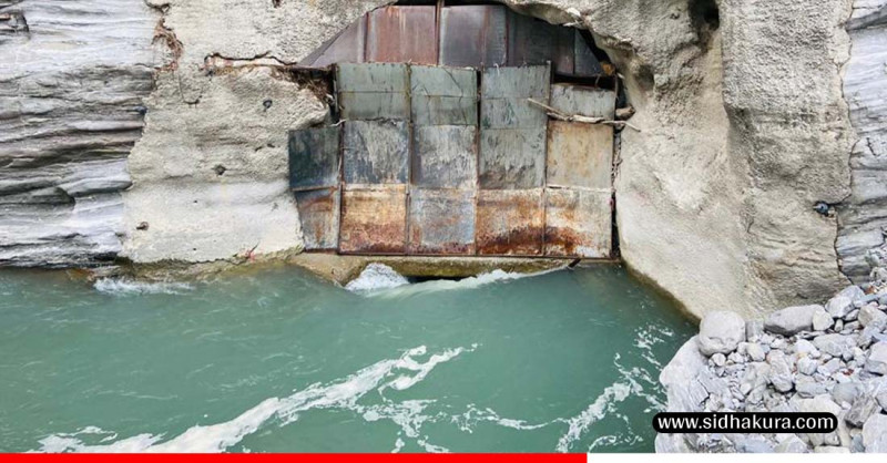 सम्झौता कार्यन्वयन नभएको भन्दै, स्थानीयद्वारा मेलम्चीको पानीमा रोक