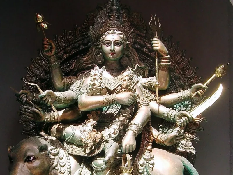आश्विन शुक्ल तृतीयाः गीत सङ्गीत क्षेत्रमा लागेकाले विशेष पूजा आराधना गरिने चन्द्रघण्टा देवीको साधना गरिँदै