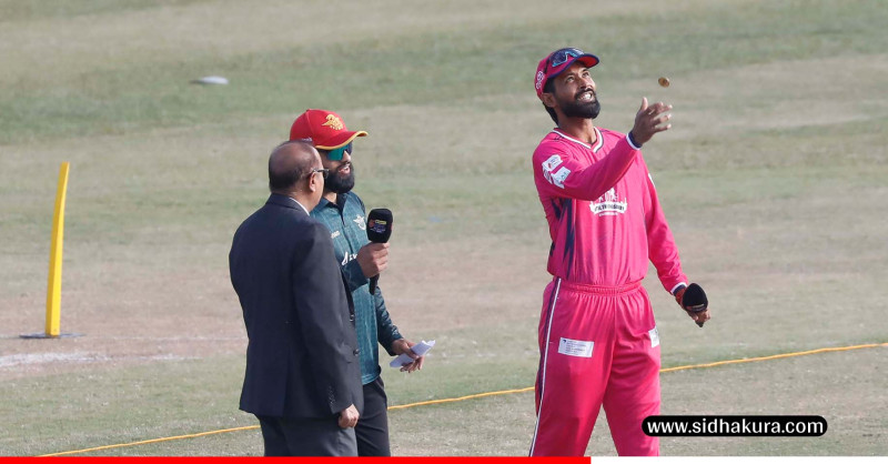 एनपिएलः टस जितेर ब्याटिङ गर्दै पोखरा