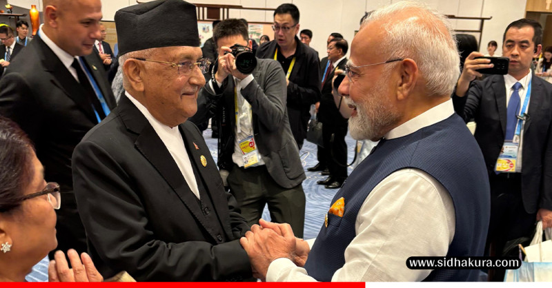 चीनमा प्रधानमन्त्री ओली र मोदीबीच भेटवार्ता