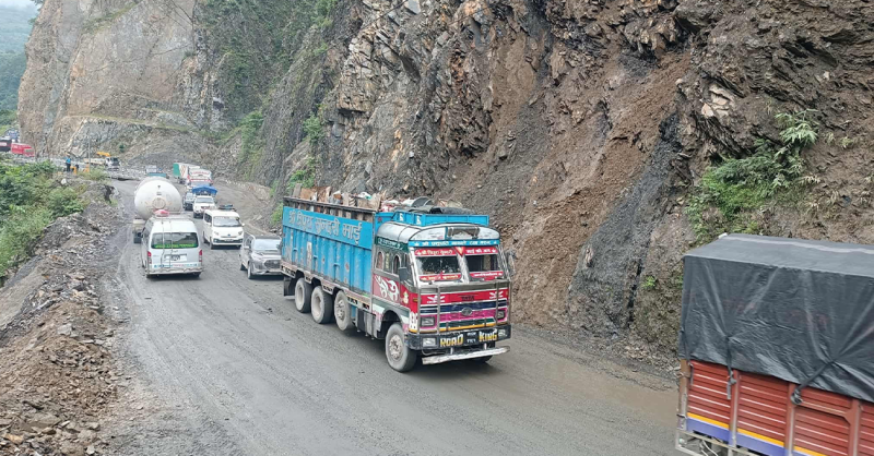 नारायणगढ–मुग्लिन सडक दुईतर्फी सञ्चालन