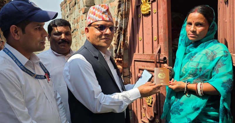 रौतहटमा पनि हुलाकमार्फत घरघरमै पुग्न थाल्यो राहदानी