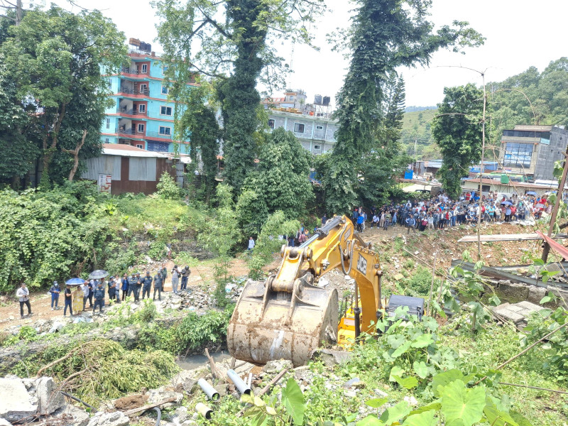 पोखरा महानगरको योजनाः फिर्केको दायाँबायाँ ‘फुटट्रेल’, ‘एलइडी’ले सजाइने