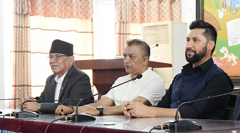 प्रधानमन्त्रीले तत्काल सबै दललाई विश्वासमा लिएर सहमतिको पहल गर्नुपर्छ : प्रचण्ड