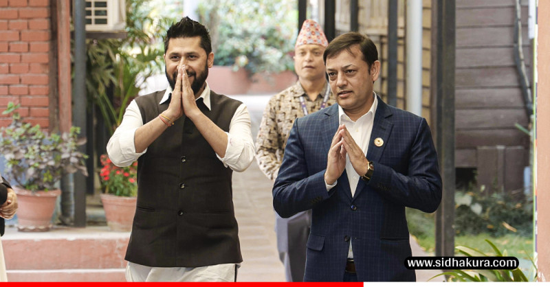 सर्वोच्चको आदेशपछि रसुवाको कार्यक्रम छाेडेर रवि भेट्न रुपन्देही पुगे कार्यवाहक सभापति डिपी अर्याल