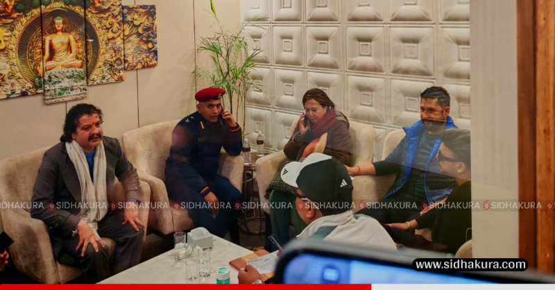 भैरहवा जाँदै रवि लामिछाने, त्रिभुवन अन्तर्राष्ट्रिय विमानस्थलकाे आन्तरिक उडान कक्षामा  (फोटो फिचर)