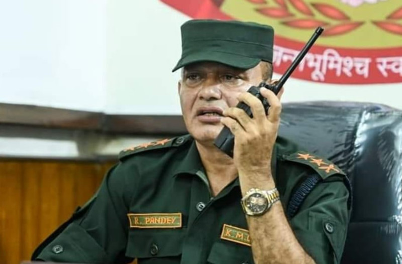 राजु पाण्डेको पक्षमा अदालतको आदेश, ‘सुरक्षाकर्मीको भुमिका निभाएका हुन्, पदमा रहेर कामकाज गर्न दिनु’