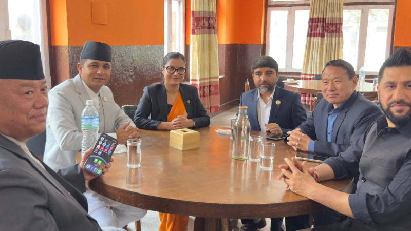 सदनको गतिरोध हटाउन सत्ता र प्रतिपक्षी सम्वादमा, हर्क साम्पाङ अनुपस्थित