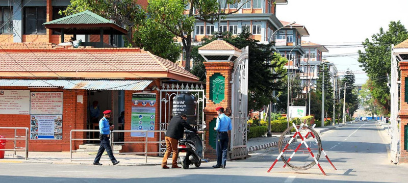 मिटर ब्याज पीडितलाई सिंहदरबार प्रवेशमै रोक