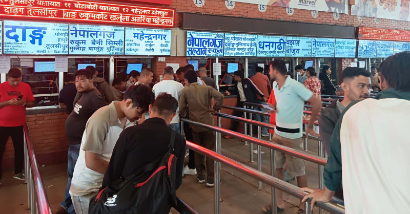 नयाँ बसपार्कमा यात्रुको घुइँचो बढ्दै