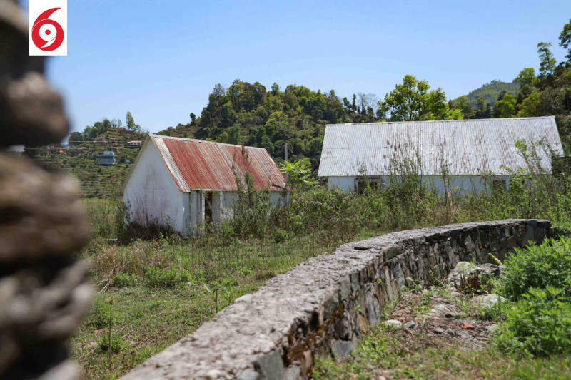 तस्बिरमा फेवाताल मापदण्डभित्र गृहमन्त्री सुदन गुरुङले लिजमा लिएको भनिएको जग्गा