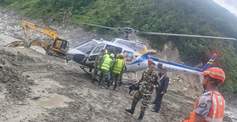 त्रिशुली ३ ए को टनेलबाट उद्धार गरिएका कबिर महर्जनको स्वास्थ्यमा समस्या, काठमाडौंँ रिफर गरियो