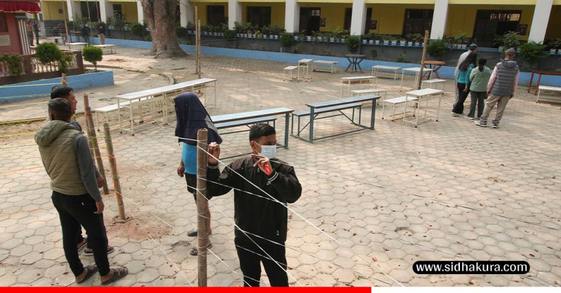 काठमाडौँमा मतदान केन्द्र व्यवस्थापन गरिदैं(तस्बिरहरु)