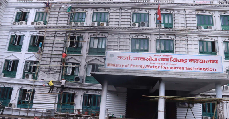 चिरिच्याट्ट पारिँदै सिंहदरबार, मर्मत र रङरोगन धमाधम