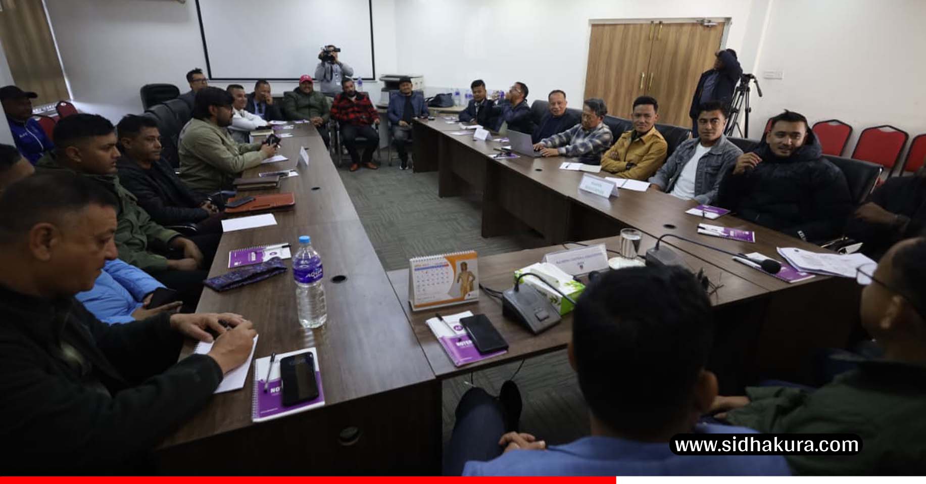 एन्फाद्वारा ए डिभिजन क्लब र खेलाडी संग छलफल