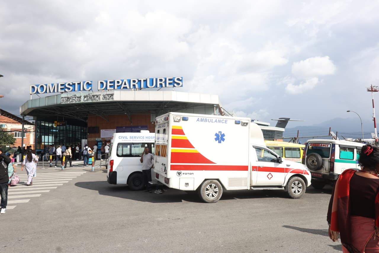 Ambulance-at-Airport_NPL-(4)-1787828211.jpeg
