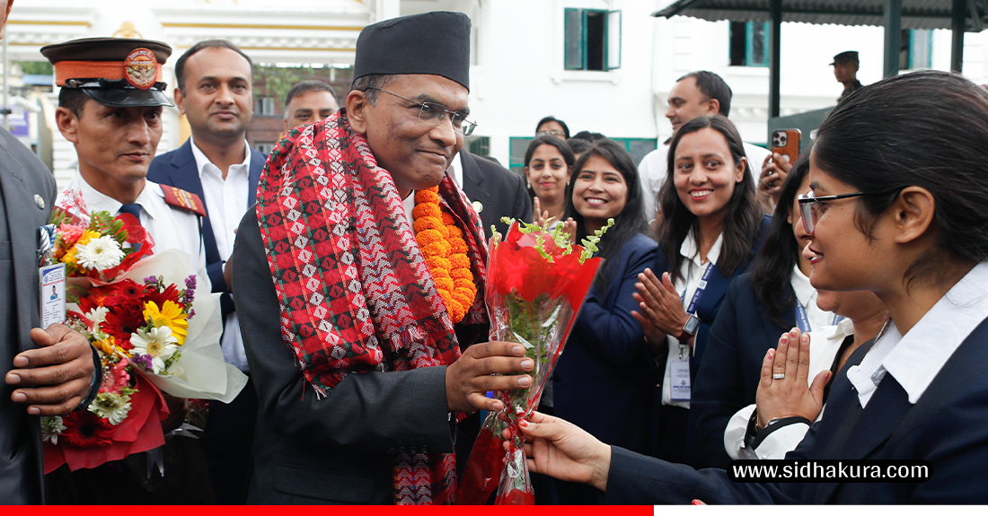 Bishwo-poudel-governer-1-1747809710.jpg