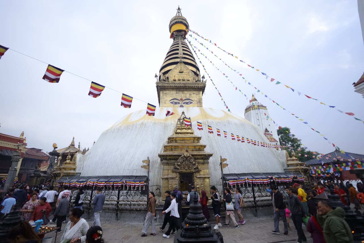 वैशाख शुक्ल पूर्णिमाः स्वयम्भूमा बिहानैदेखि चहलपहल