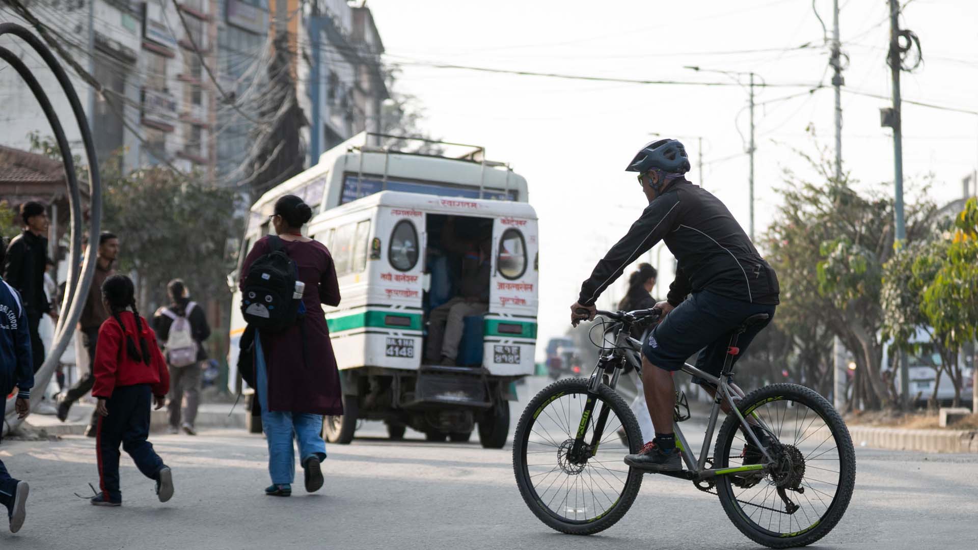 महानगरले बनाएको साइकल लेनमा त्रुटि छ: साइक्लिस्ट