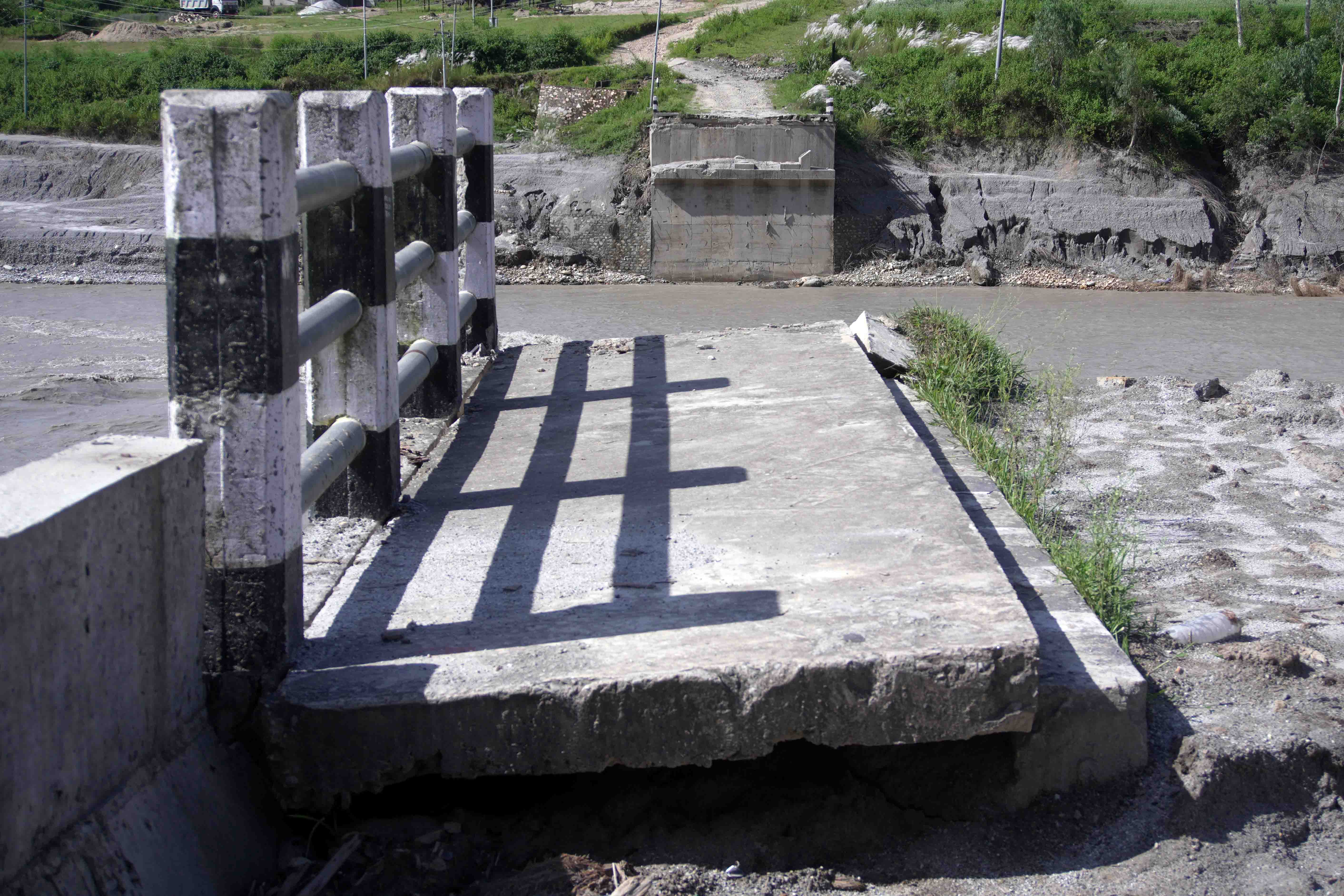Damage-Bridge-20834-1790393414.jpg