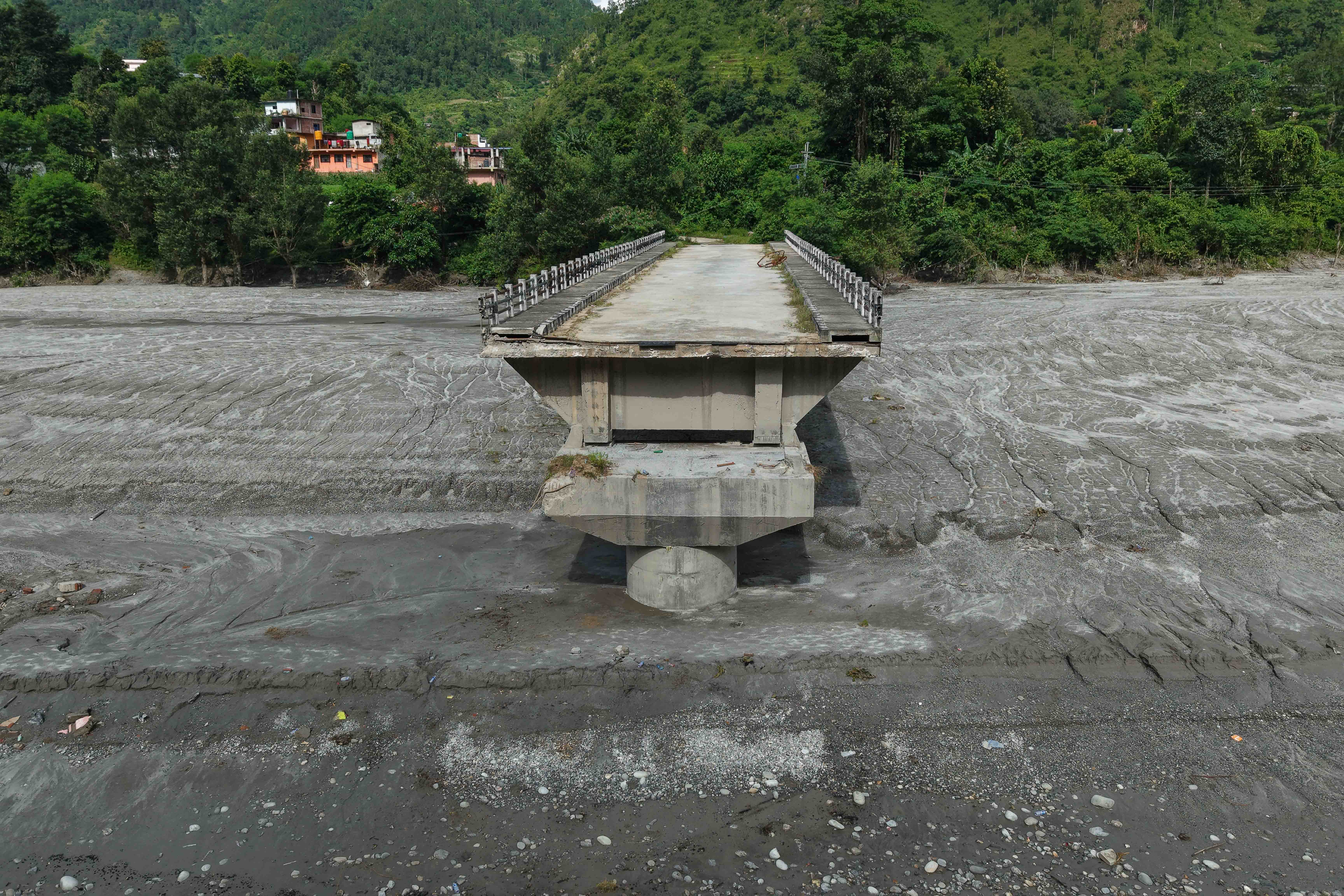 Damaged-Bridge_12-1790393378.jpg