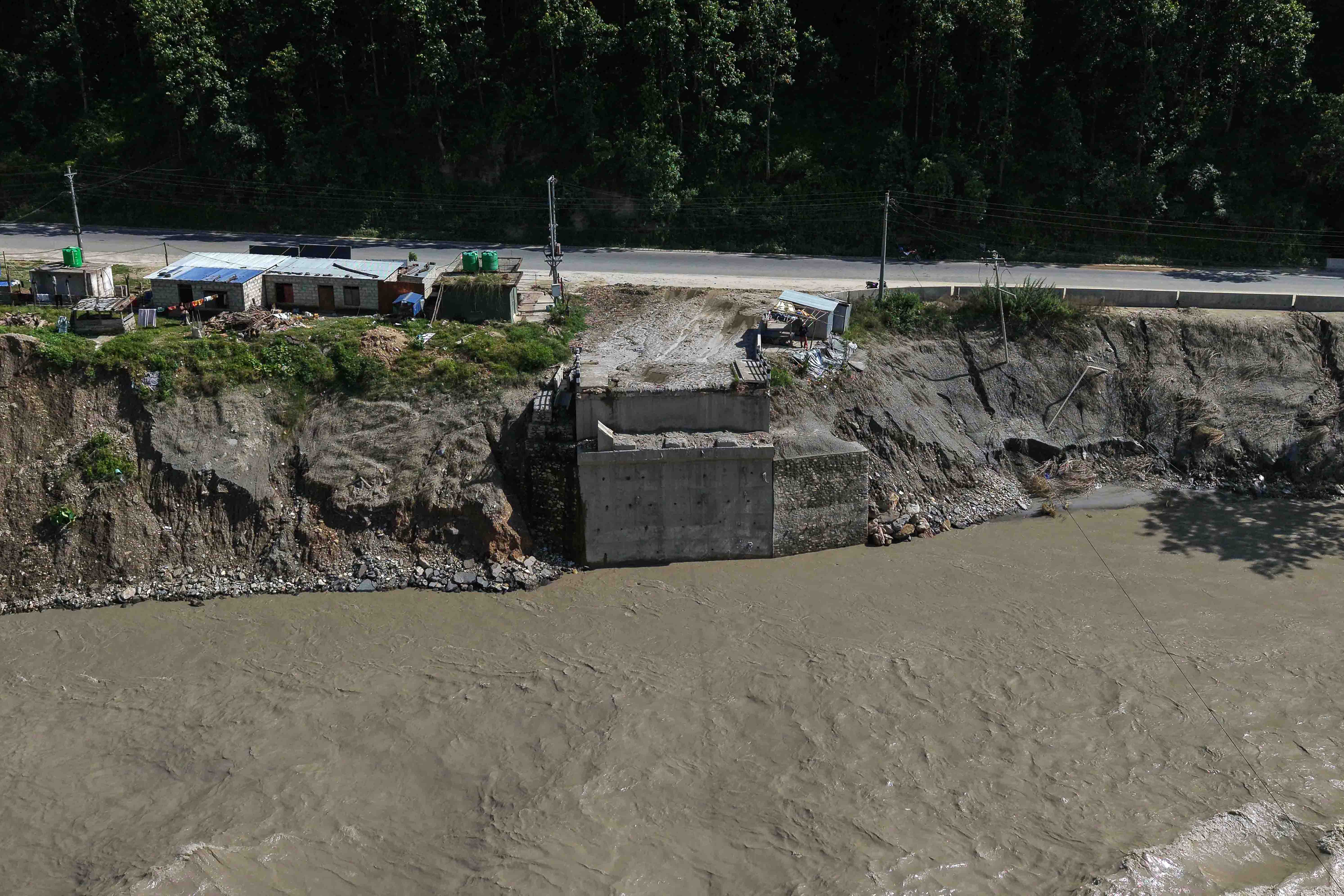Damaged-Bridge_3-1790393414.jpg