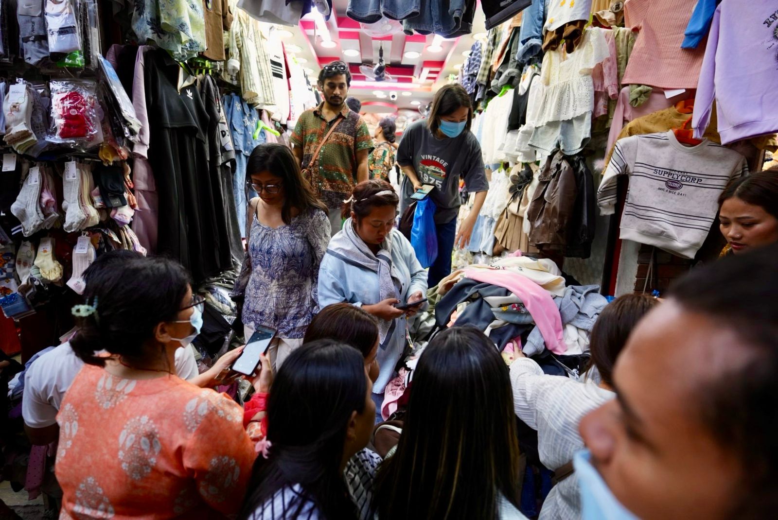 Dashain-bazar_nepal-Photo-Library-(2)-1758633619.jpeg